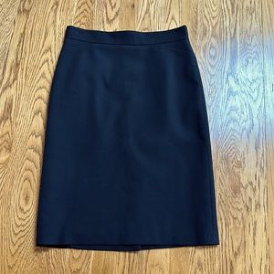 Black, Ann Taylor Loft lined skirt, size 2